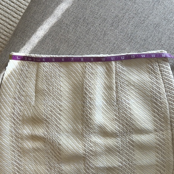 H&M white and beige skirt - Picture 6 of 9